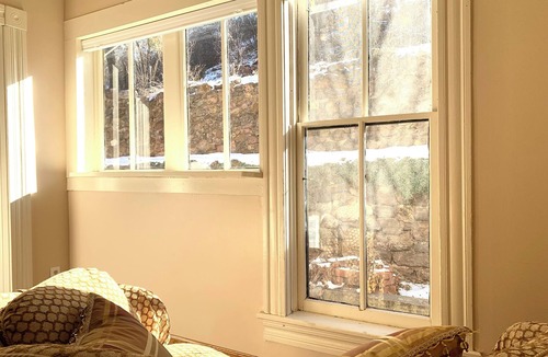 Manitou Springs House | 4 Bedrooms w/All En-Suite BA ~ 2 Blocks to Cog Railway~ Incline~ Large Hot Tub