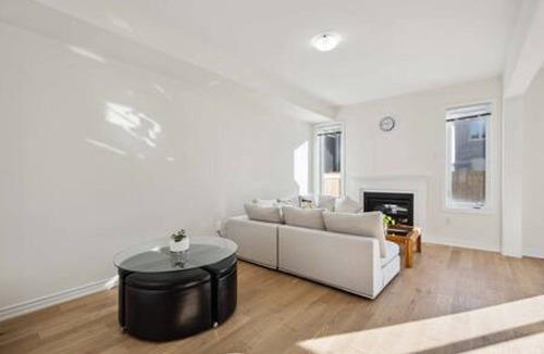 Whitby House | 4 Bedrooms with Modern Amenities