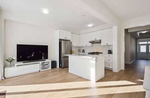 Whitby House | 4 Bedrooms with Modern Amenities