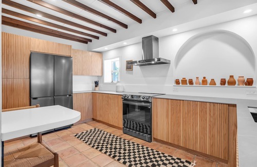Harbor Beach House | 4 Beds+Bath Beach→4mins Heated Pool