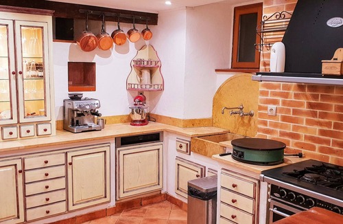 Louvie-Soubiron Villa | 4* Bergerie with panoramic view and private infinity pool