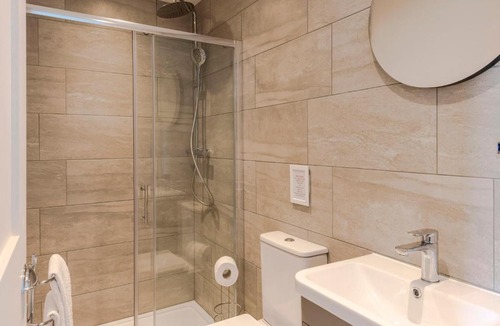 Bristol Apartment | 4 Berkeley Square I Boutique Apartments