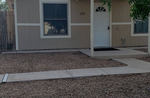Roswell House | 4 blocks from New Mexico Military Institute and Main Street