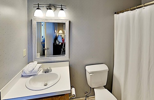 Myrtle Beach Cottage | 4 Blocks to the Beach Sunny Cottage Outdoor Pool