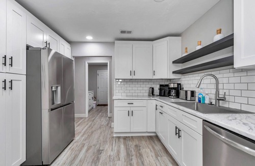 Ocala House | 4 BR/2 BA, Private HEATED Pool, Split Floor Plan, 2 King Beds, Yard, 2218 SQ FT!