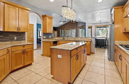Dalton Ranch House | 4 BR-7 Bed-Durango Dream House-Incredible Mountain/Golf Views w/Chef’s Kitchen