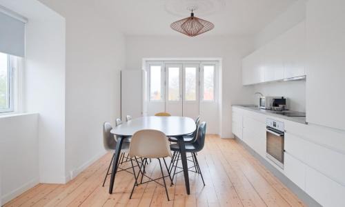Hellerup Apartment | 4-BR apartment with a balcony in Hellerup - 182