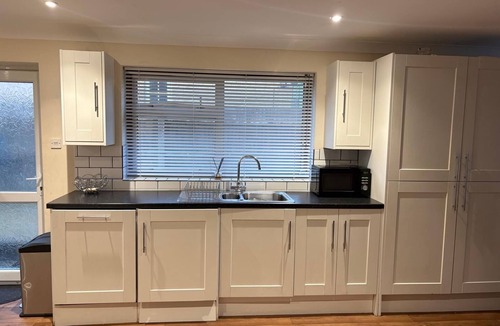 Lakenheath House | 4 - BR - Bungalow in Lakenheath