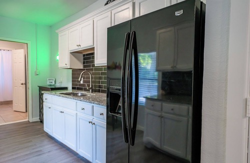 Southside House | 4 BR home in the Historical Mission Concepcion area & across from golf course!