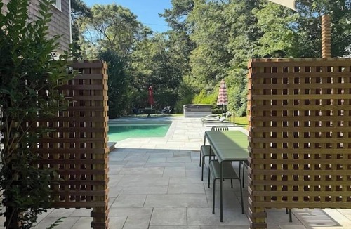 Lagoon Heights House | 4-BR, Hot tub, Wifi, AC, Fire pit. No Pets.