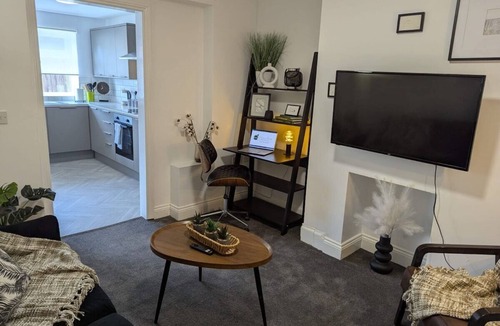 Wyken Apartment | 4 BR House | Unli Parking | Bathtub