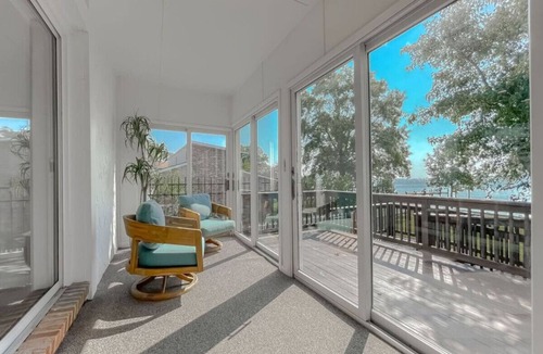 Solomons House | 4-BR Waterfront Turret Home