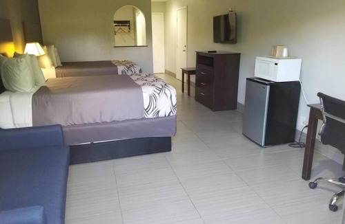 North Shore Hotel | 4 Budget-Friendly Rooms Perfect for a Relaxing Stay Near Houston Local Landmarks