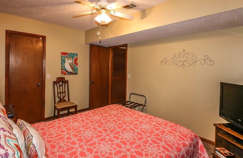 Hot Springs Village House | 4 Cabo Tinoso Place - HDTV, WIFI. Nicely furnished town home, screened in porch,