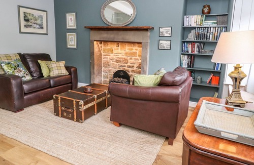 Barnoldswick Cottage | 4 CASTLE VIEW, pet friendly in Barnoldswick