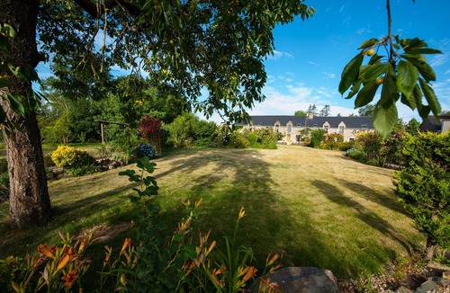 Neant-sur-Yvel House | 4 character gites