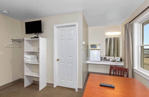 Lake City Apartment | 4 Compact Combined Family Studios