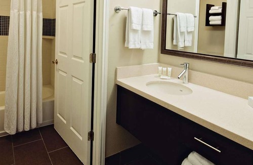 Vance Jackson Hotel | 4 Convenient Suites w/Free Breakfast! A short drive to Six Flags Fiesta Texas!