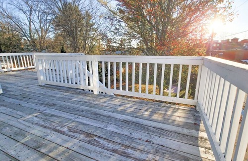 Amesbury Apartment | 4 Corners At Amesbury Downtown Pet Friendly