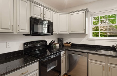 Asheville House | 4 Cottages-15 Min. to Biltmore- Sleeps 18