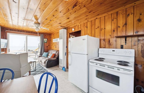 Oscoda Cabin | #4 | Cozy Classic Close to Beach