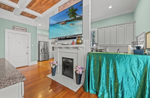 Anderson House | 4 En Suites, Private Yard, Huge Workspace