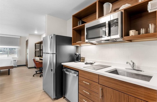 Cheyenne Hotel | 4 Extended Stay Suites | West Lincolnway Cheyenne
