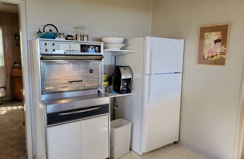 Neah Bay House | 4 guest · Eddie Bauer`s former Beachfront Cottage