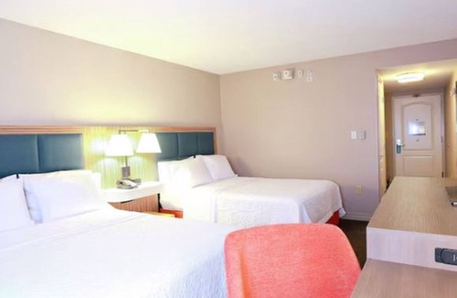 Wesley Chapel Hotel | 4 Hampton Comfort | Large Groups w/Fitness Center & Breakfast Included!