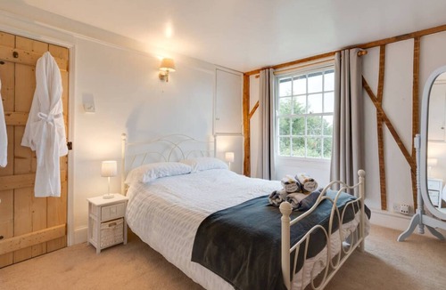 Ticehurst House | 4 Hazelwood Cottages