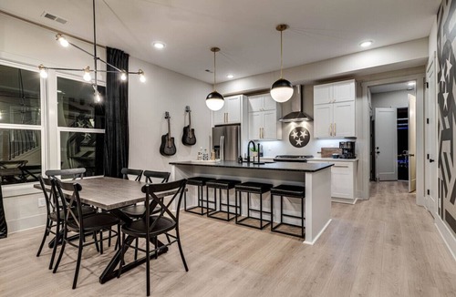 West End Apartment | 4 Homes 60+ Bed Private Rooftops