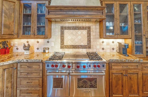Park Meadows House | 4 King Suites/5 bathrooms/2 LR's/Bunk room