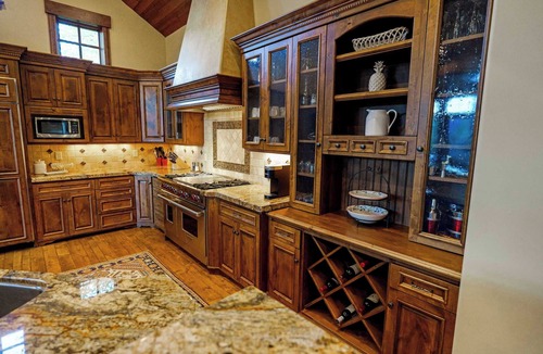 Park Meadows House | 4 King Suites/5 bathrooms/2 LR's/Bunk room