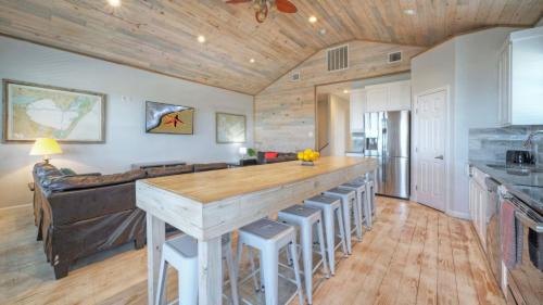 Flour Bluff House | 4 Laguna Village Homes by AvantStay