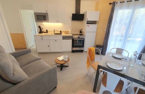 Cazevieille Cottage | 4* lodge/rental in the countryside near Montpellier