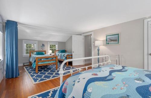 Harwich House | 4 Long Pond Drive Harwich Cape Cod - Cape Retreat