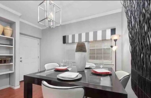 Houston House | #4 Luxury 4 Bedroom Oasis