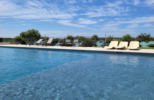 Tourbes House | 4- Maison au Calme Dans les Vignes