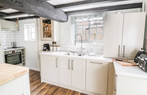 City Centre Cottage | 4 Masons Court