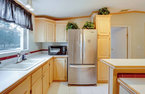 Perry House | 4 Mi to Beach: Perry Home Near Boat Launch