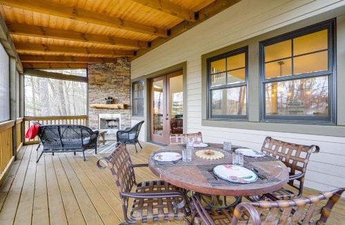 Bear Lake Reserve House | 4 Mi to Bear Creek Lake! Serene Escape w/Deck