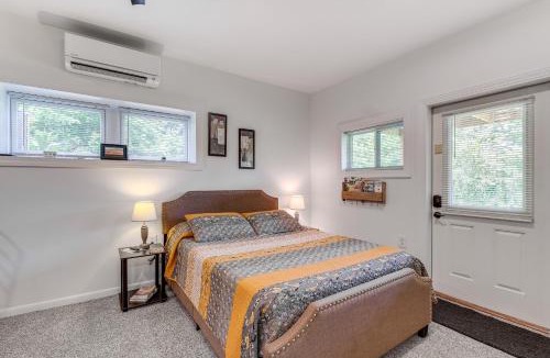 Court House Apartment | 4 Mi to Blue Ridge Parkway Floyd Studio with Yard