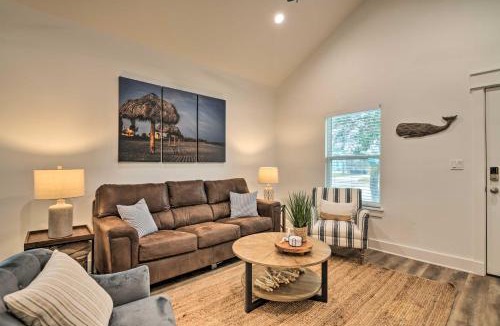 Rockport House | 4 Mi to Boat Ramp: Charming Rockport Home