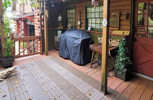 Ponte Vedra Beach Cabin | < 4 Mi to Boat Ramp & Mickler Beach: Unique Cabin