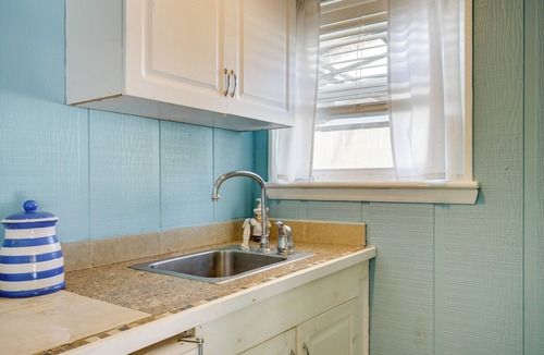 Chattanooga Apartment | 4 Mi to Downtown Chattanooga: Vibrant Studio