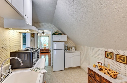 Rockfield Apartment | 4 Mi to downtown Delphi: Trails & Fishing Pond