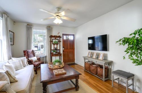 Mid City South House | 4 Mi to Dtwn: Baton Rouge Bungalow w/Private Yard