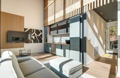 Pisgah Forest Apartment | 4 Mi to Dtwn Brevard: Modern Pisgah Forest Getaway