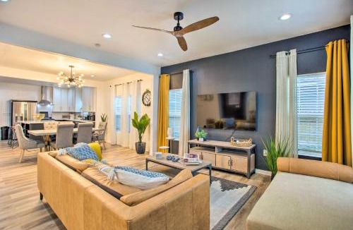 Cedar Crest House | 4 Mi to Dtwn Dallas: Home w/Fire Pit + Gazebo