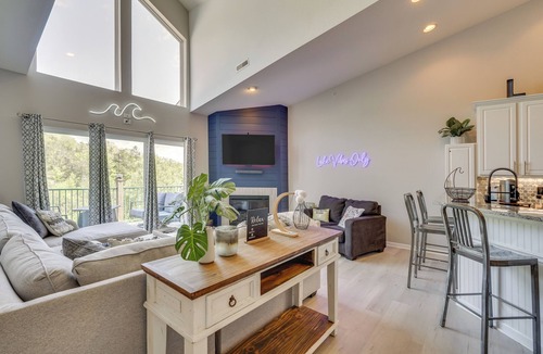Camdenton Condo | 4 Mi to Dtwn: Gem w/Lake Access in Camdenton